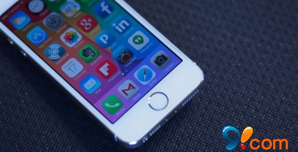 用户反映 升级iOS 7.1.1后出现手机变砖问题