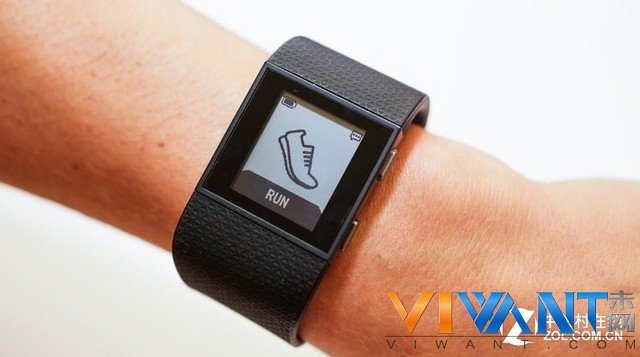 售价1998元 Fitbit Surge手表登陆中国 