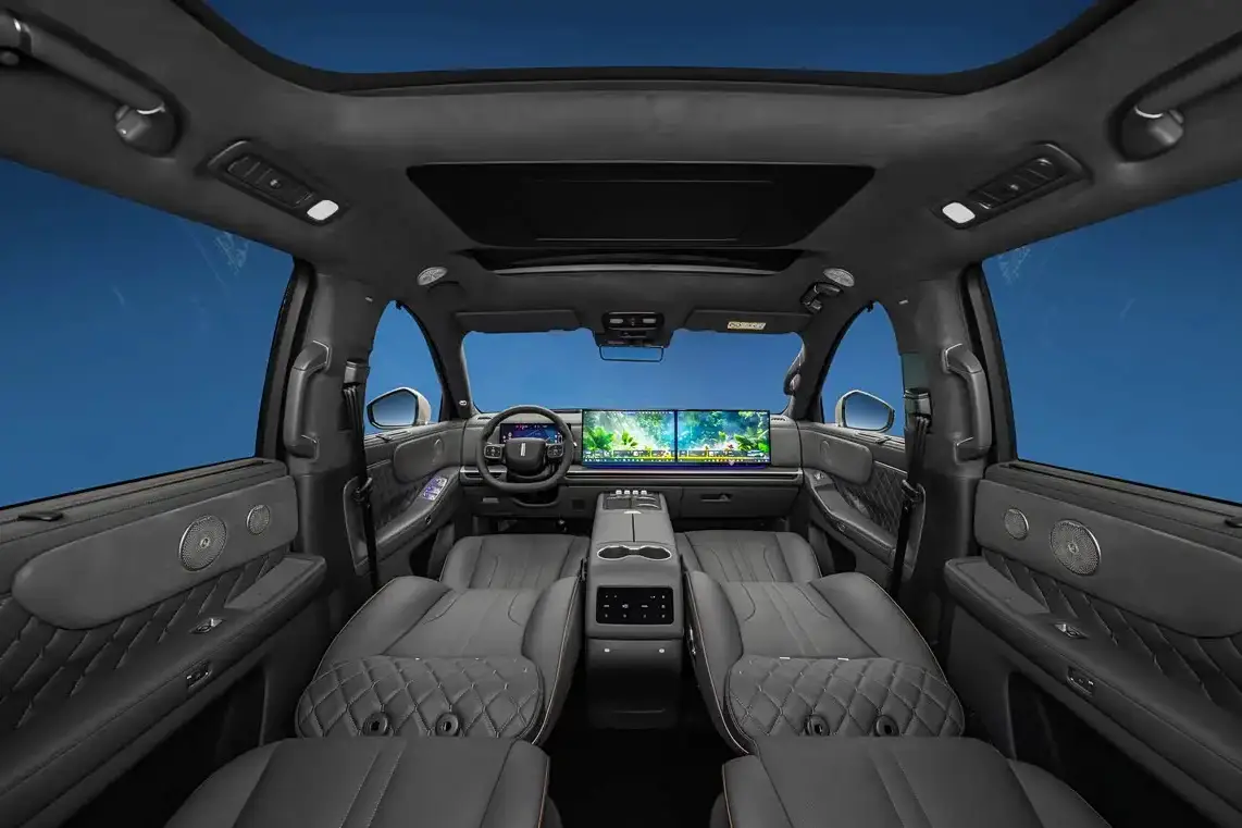 2026北京车展：魏牌V9X首发 1700km续航+6C超充+四排大屏 -1