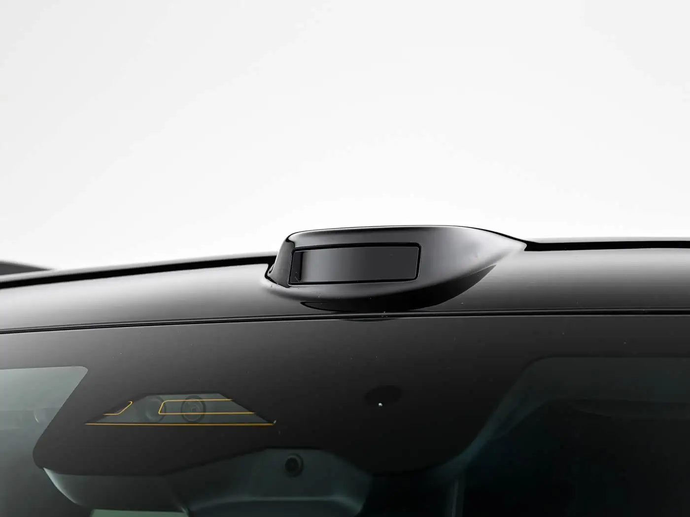 全新坦克700上市：42.8万起，配激光雷达+冰箱+大彩电，硬派越野也能这么豪？ -1