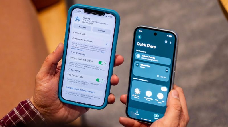 施华洛世奇+世界杯配色，这台摩托罗拉正在疯狂“挖墙脚” -1