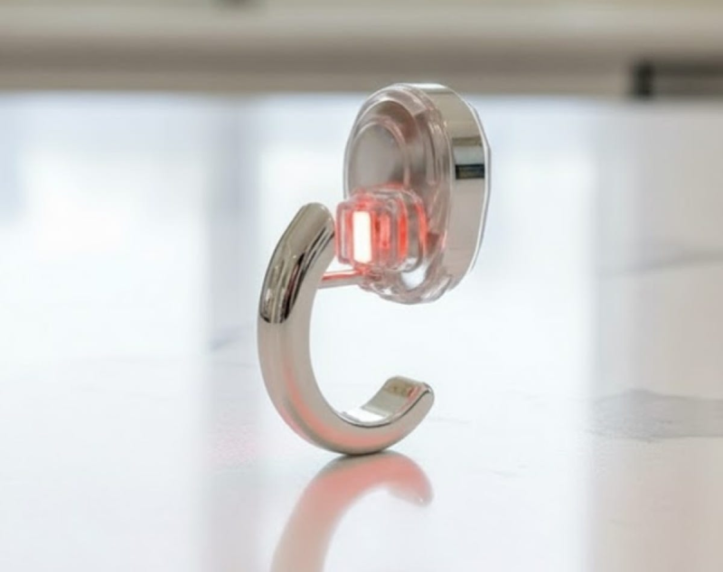 这个耳环能测血流、换电池！全球最小的可穿戴设备 -1