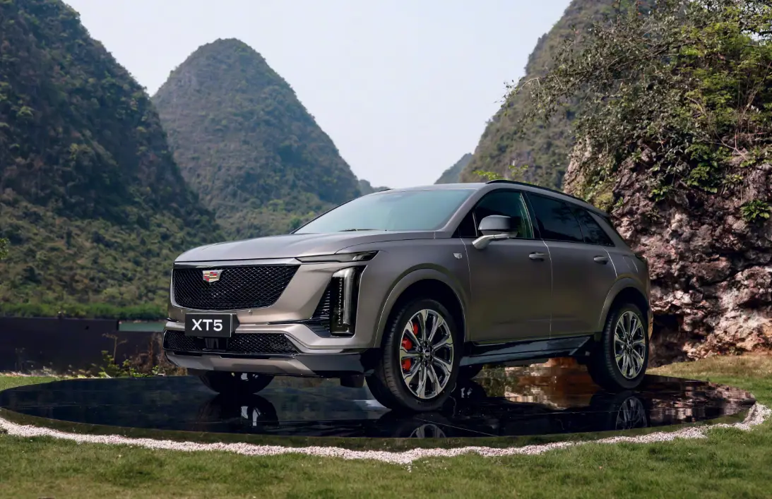 22万的凯迪拉克XT5要出插混版？续航1500km、加92号油，燃油粉还坐得住吗？ -1